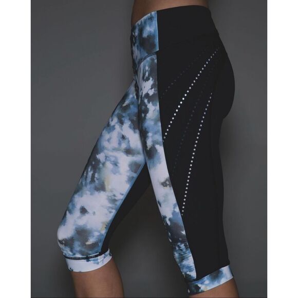 Lululemon Stop At Nothing Crop Black / Mini Blooming Pixie Aquamarine Multi size - Picture 8 of 10